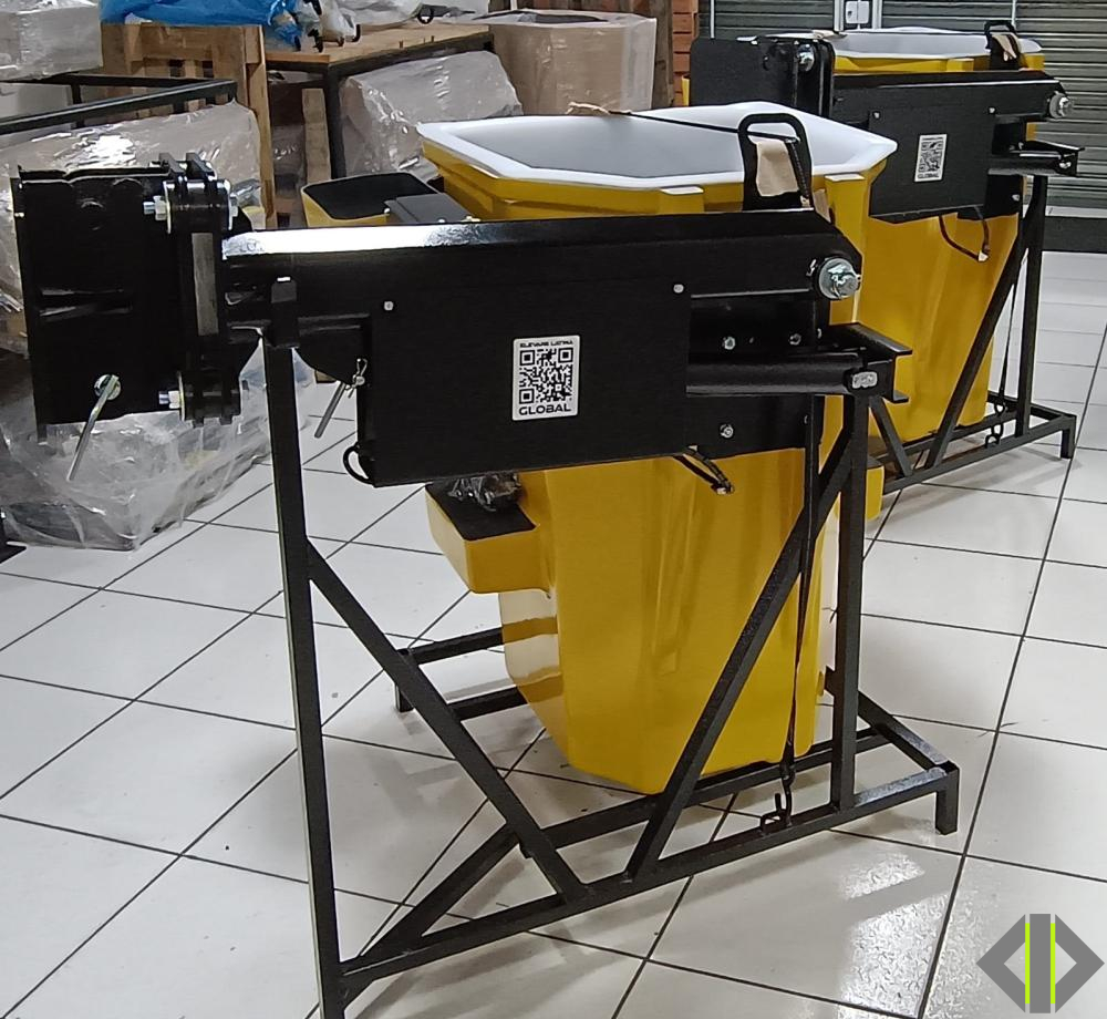 CESTO EM FIBRA ACOPLADO PARA GUINDASTE